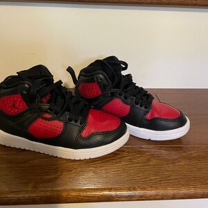 Nike Kids Black and Red Sneakers